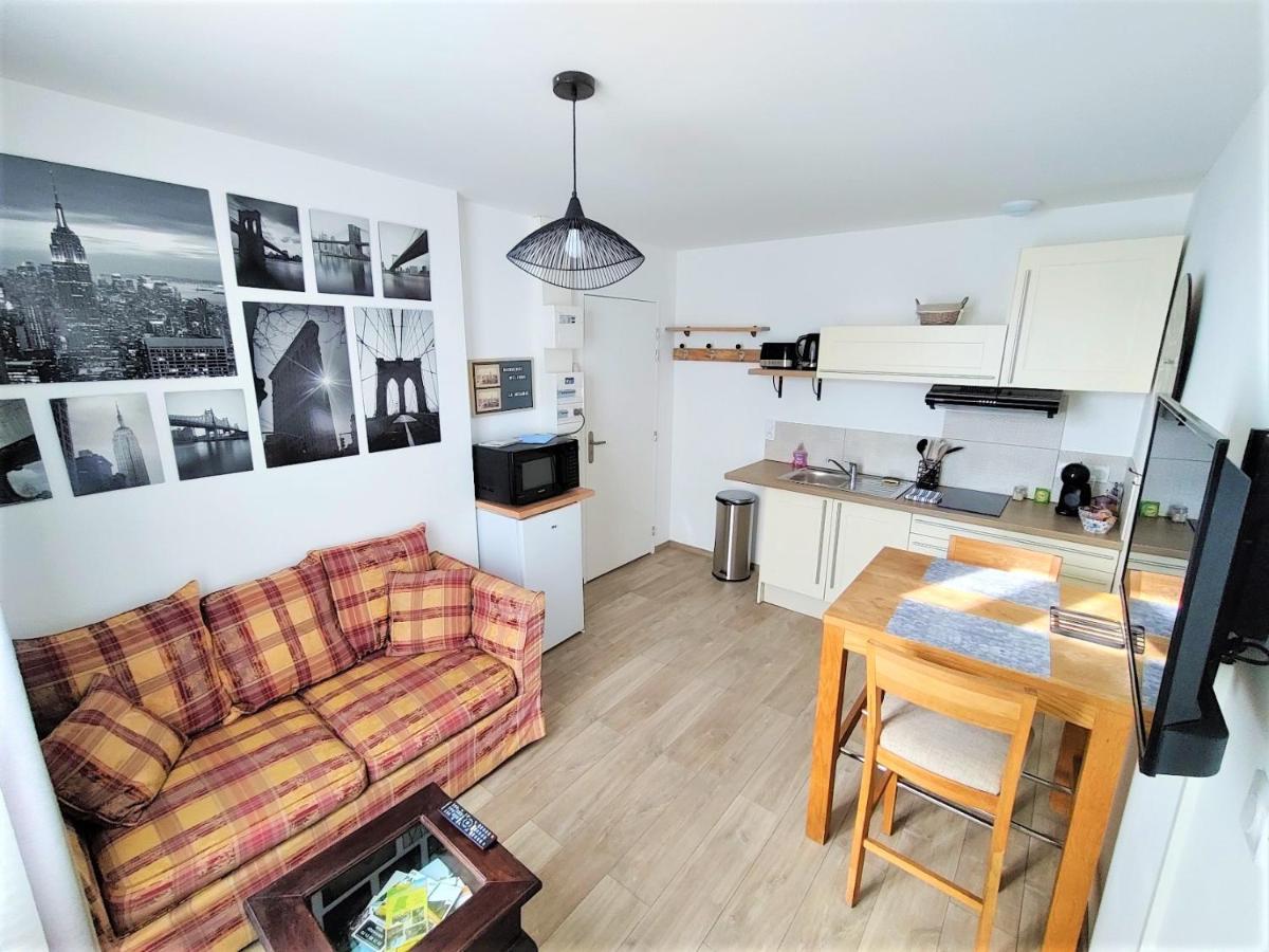 Appartement T2 "Mesange" Hyper Centre D'Ernee Экстерьер фото