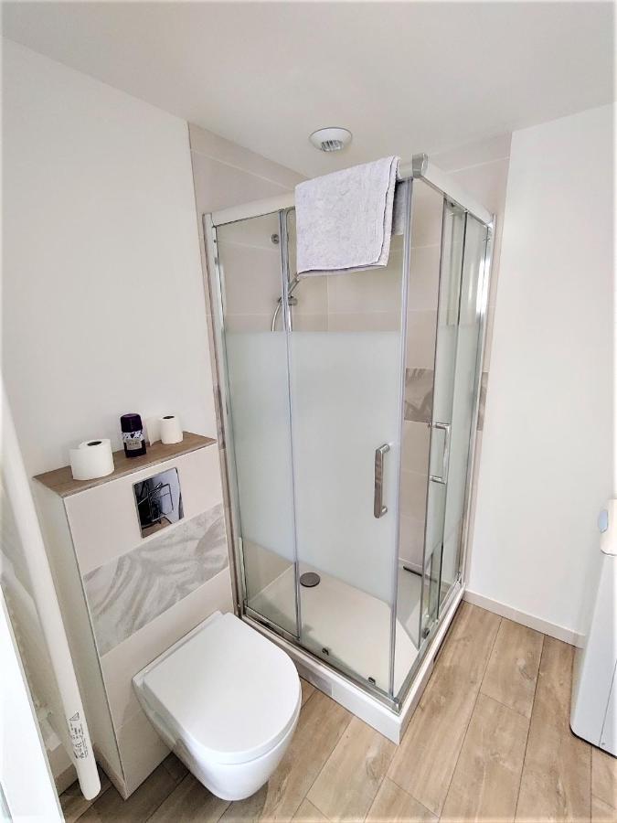 Appartement T2 "Mesange" Hyper Centre D'Ernee Экстерьер фото
